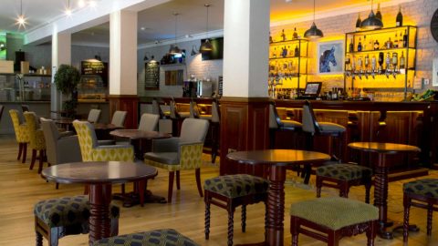Paddock-Bar-3